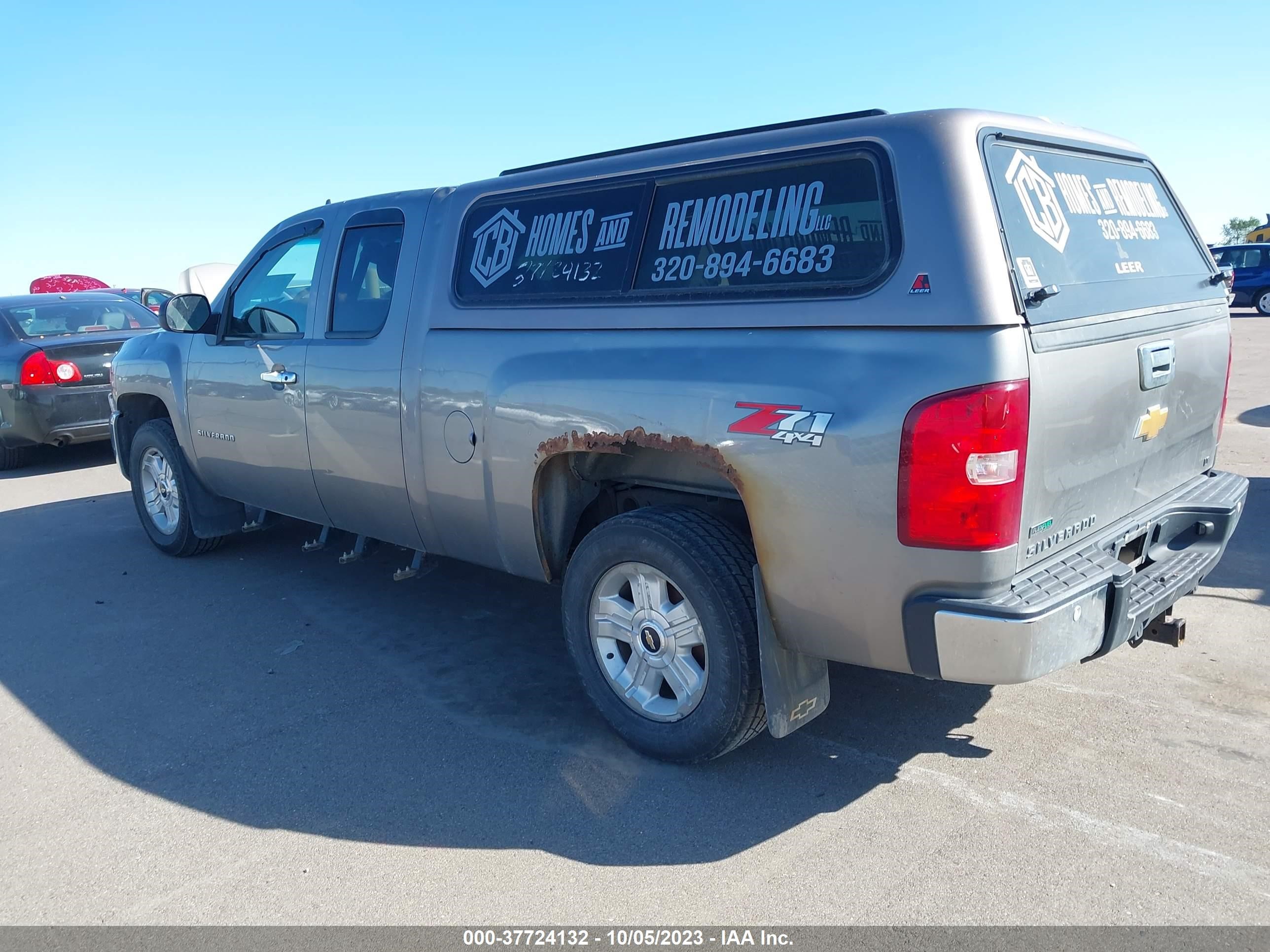 Photo 13 VIN: 1GCRKSE77CZ229729 - CHEVROLET SILVERADO 