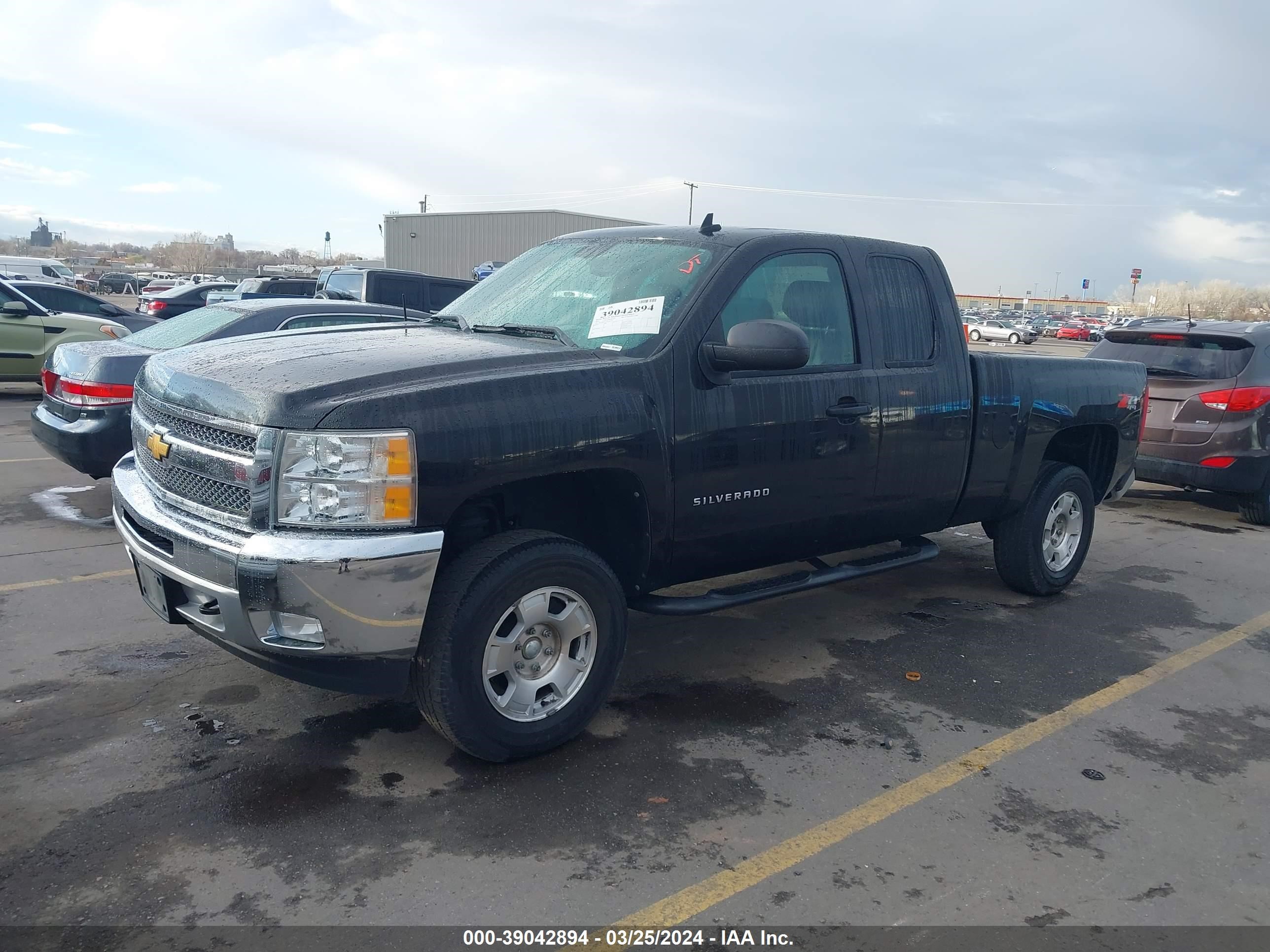 Photo 1 VIN: 1GCRKSE77CZ240763 - CHEVROLET SILVERADO 