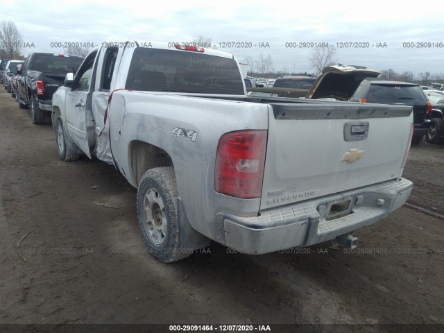 Photo 2 VIN: 1GCRKSE77CZ240990 - CHEVROLET SILVERADO 1500 