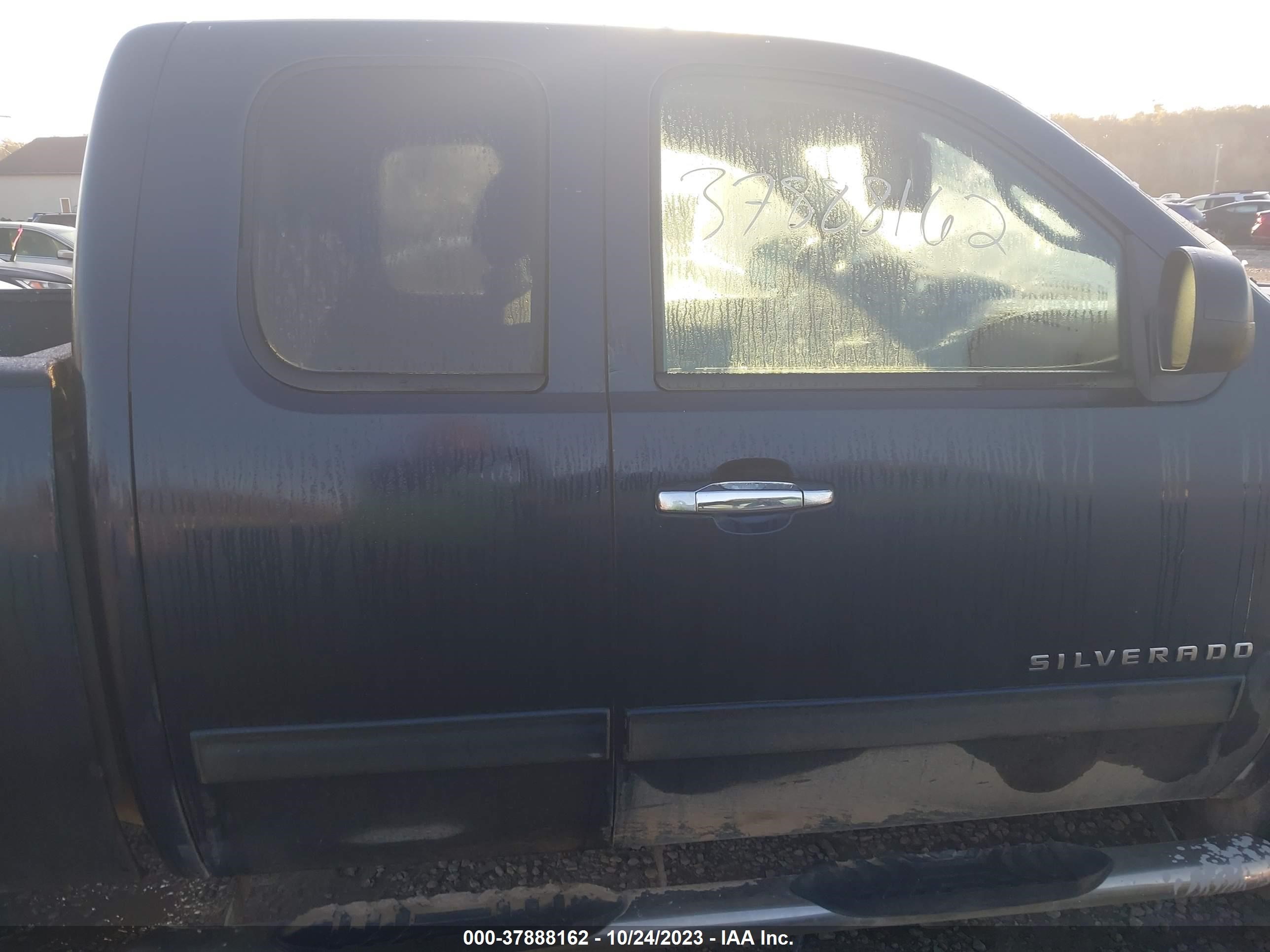 Photo 12 VIN: 1GCRKSE77CZ298257 - CHEVROLET SILVERADO 