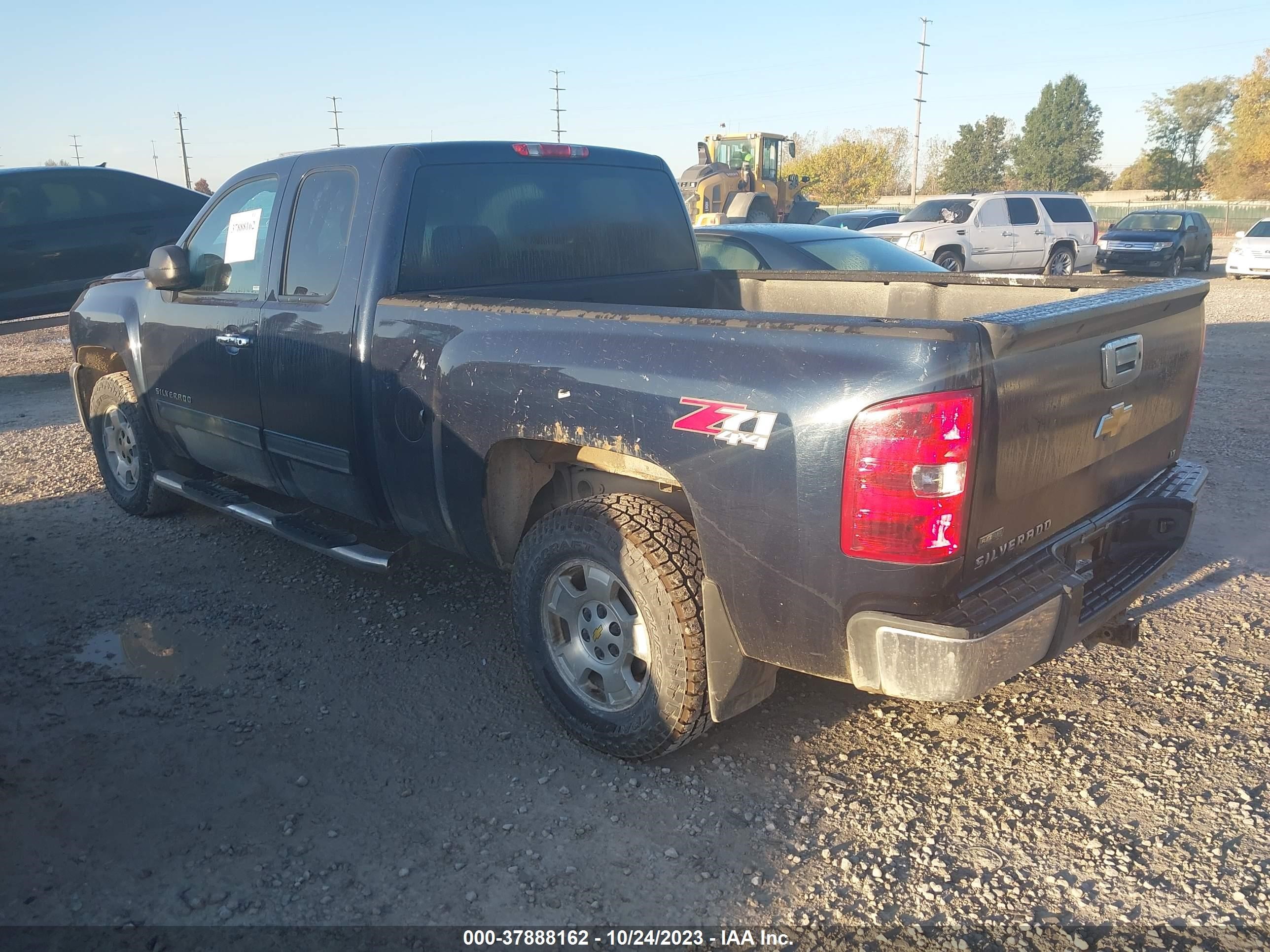 Photo 2 VIN: 1GCRKSE77CZ298257 - CHEVROLET SILVERADO 