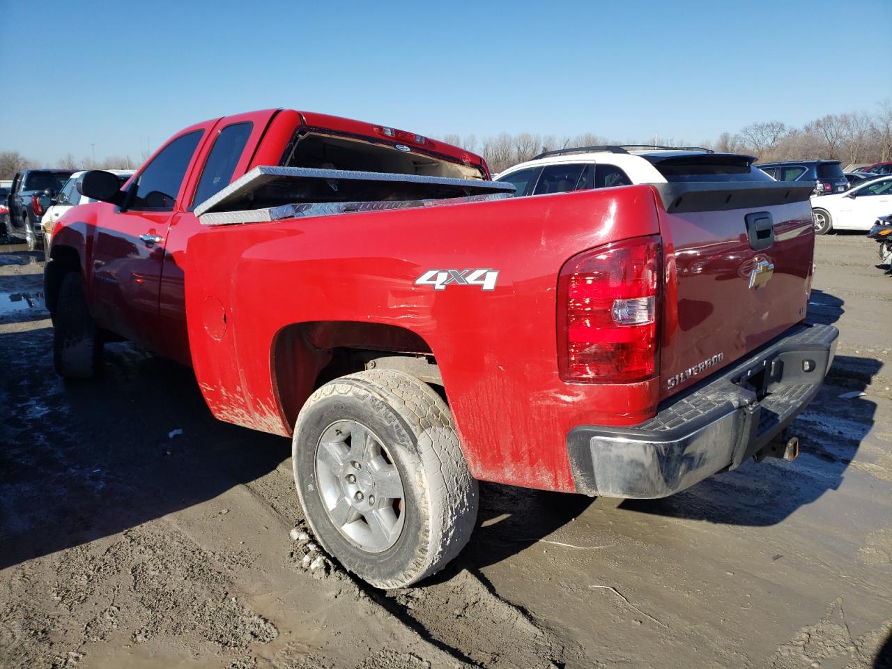 Photo 1 VIN: 1GCRKSE77DZ189895 - CHEVROLET SILVERADO 