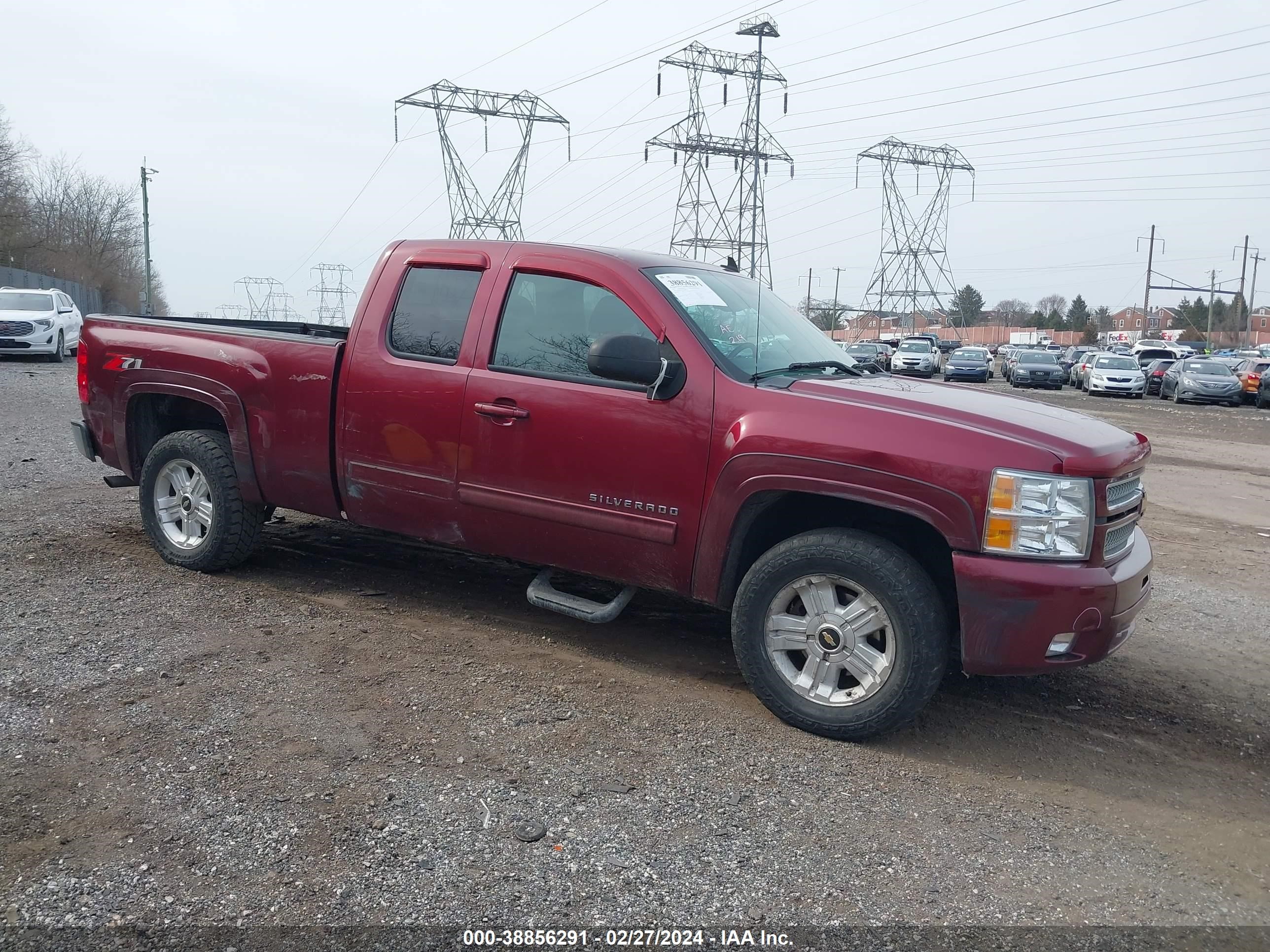 Photo 1 VIN: 1GCRKSE77DZ228548 - CHEVROLET SILVERADO 