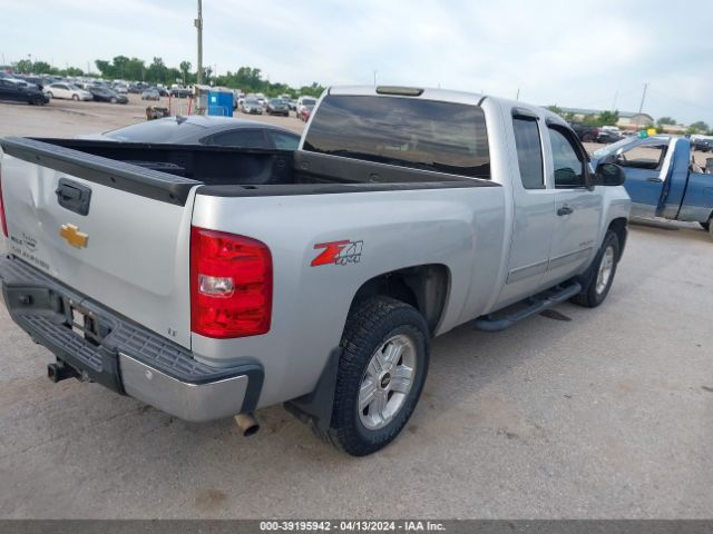 Photo 3 VIN: 1GCRKSE78CZ218402 - CHEVROLET SILVERADO 1500 