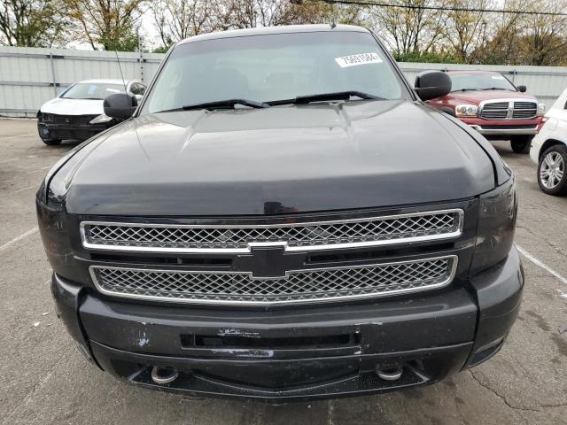 Photo 4 VIN: 1GCRKSE78CZ300064 - CHEVROLET SILVERADO 