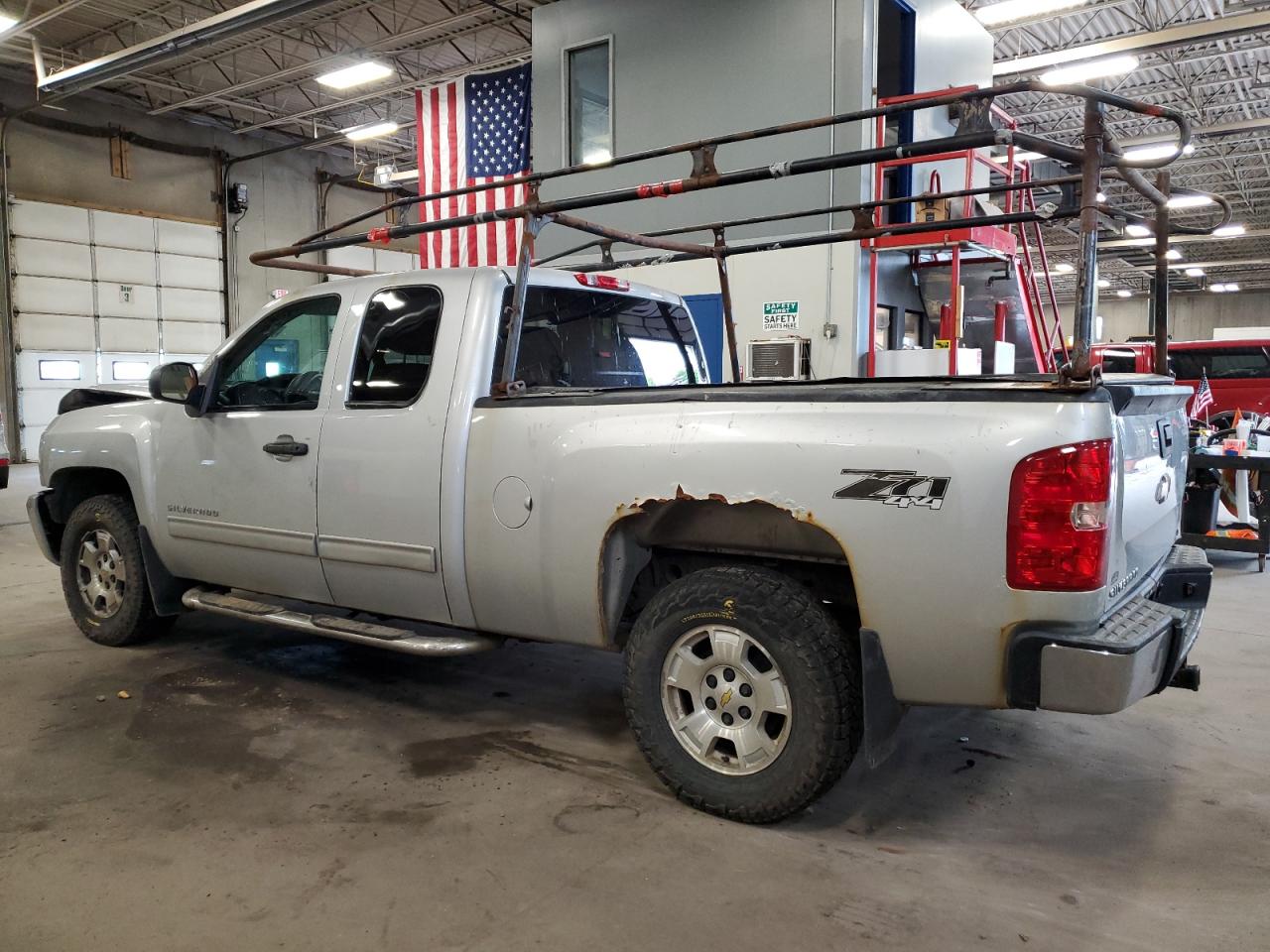 Photo 1 VIN: 1GCRKSE78DZ150524 - CHEVROLET SILVERADO 