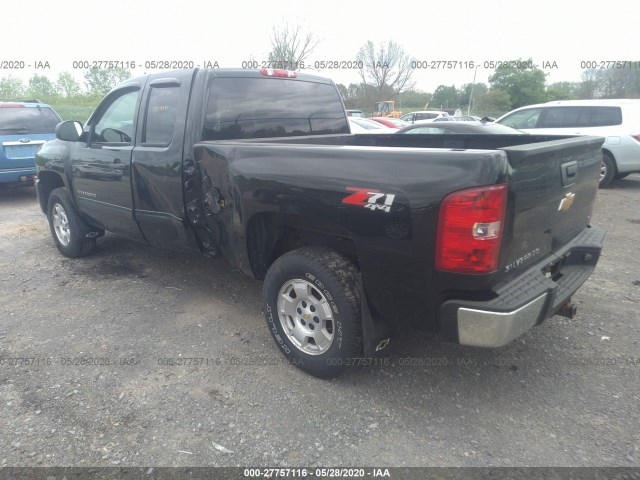 Photo 2 VIN: 1GCRKSE78DZ332899 - CHEVROLET SILVERADO 1500 