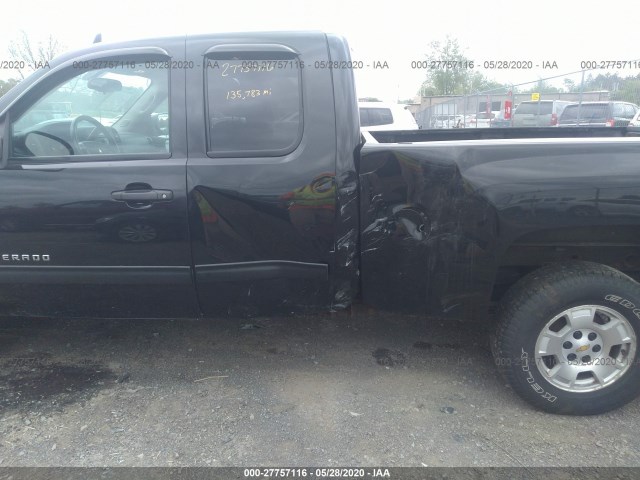 Photo 5 VIN: 1GCRKSE78DZ332899 - CHEVROLET SILVERADO 1500 