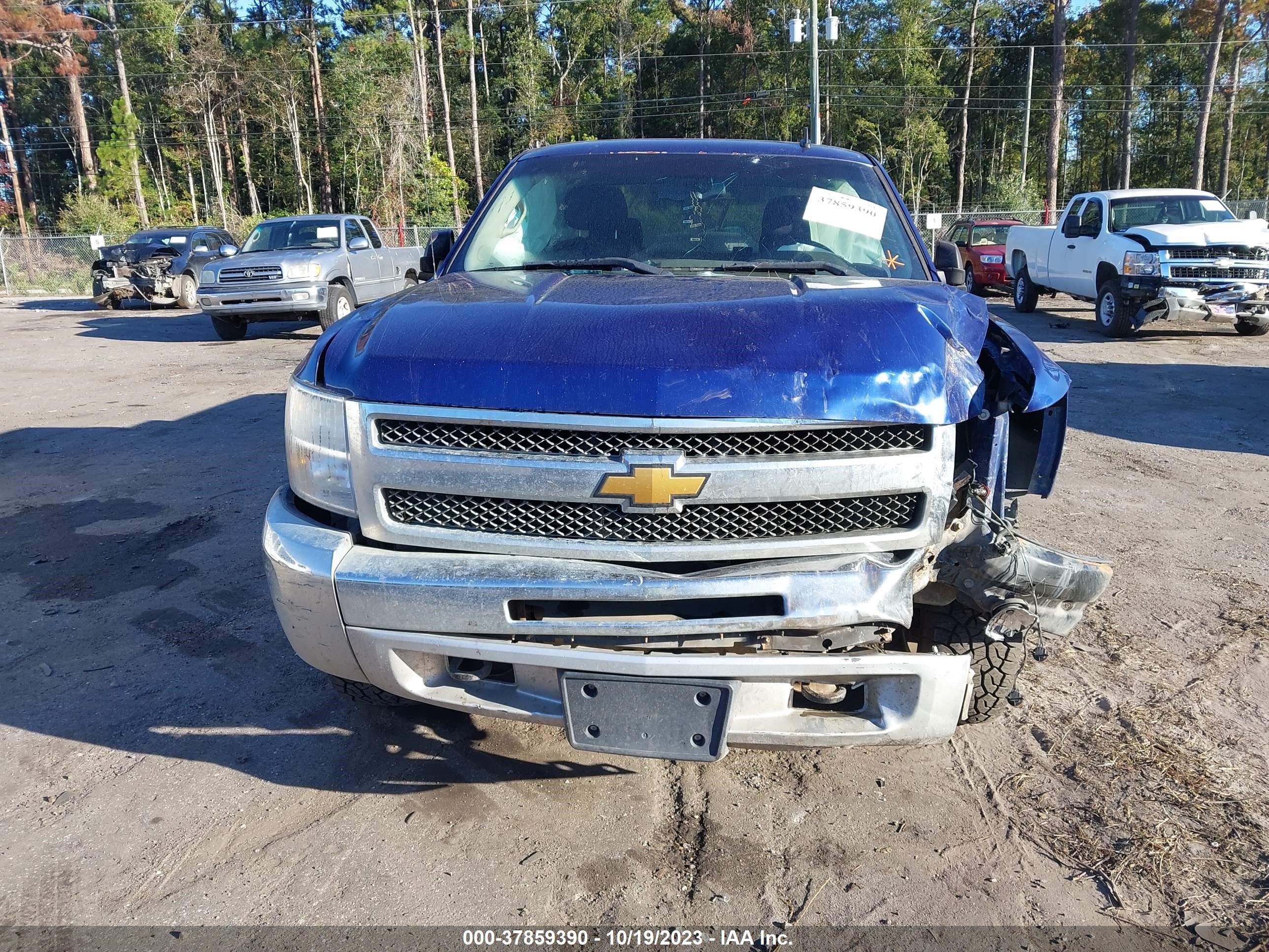 Photo 11 VIN: 1GCRKSE78DZ338931 - CHEVROLET SILVERADO 