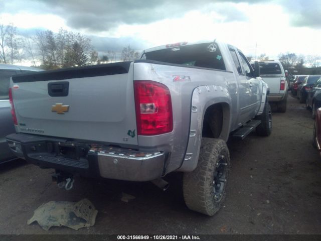 Photo 3 VIN: 1GCRKSE79CZ242238 - CHEVROLET SILVERADO 1500 