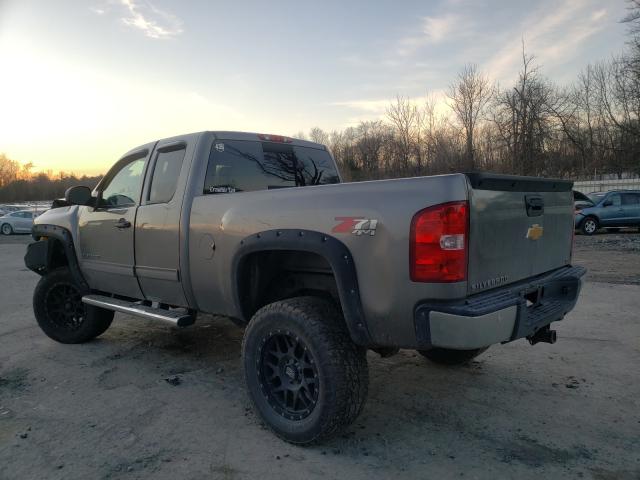 Photo 2 VIN: 1GCRKSE79DZ147647 - CHEVROLET SILVERADO 