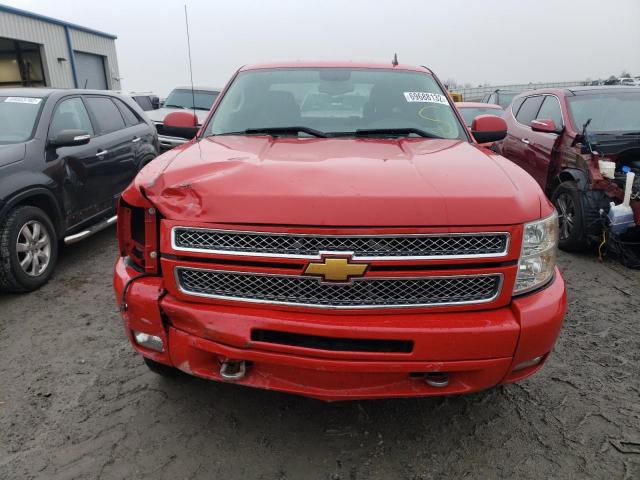 Photo 4 VIN: 1GCRKSE79DZ181216 - CHEVROLET SILVERADO 