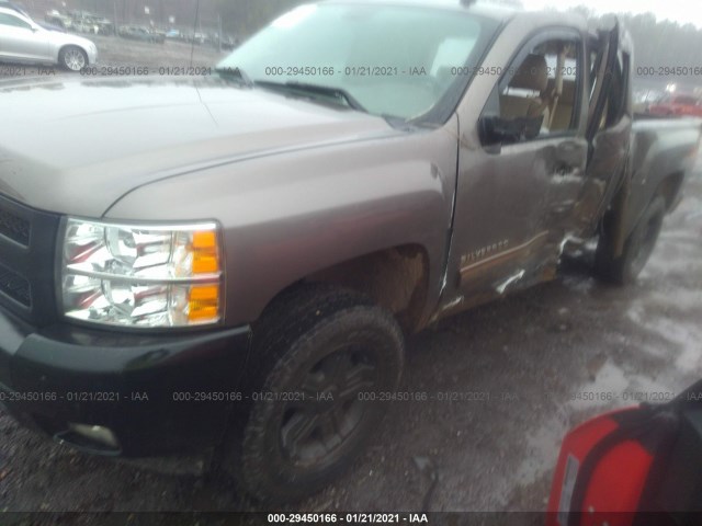 Photo 1 VIN: 1GCRKSE79DZ265830 - CHEVROLET SILVERADO 1500 