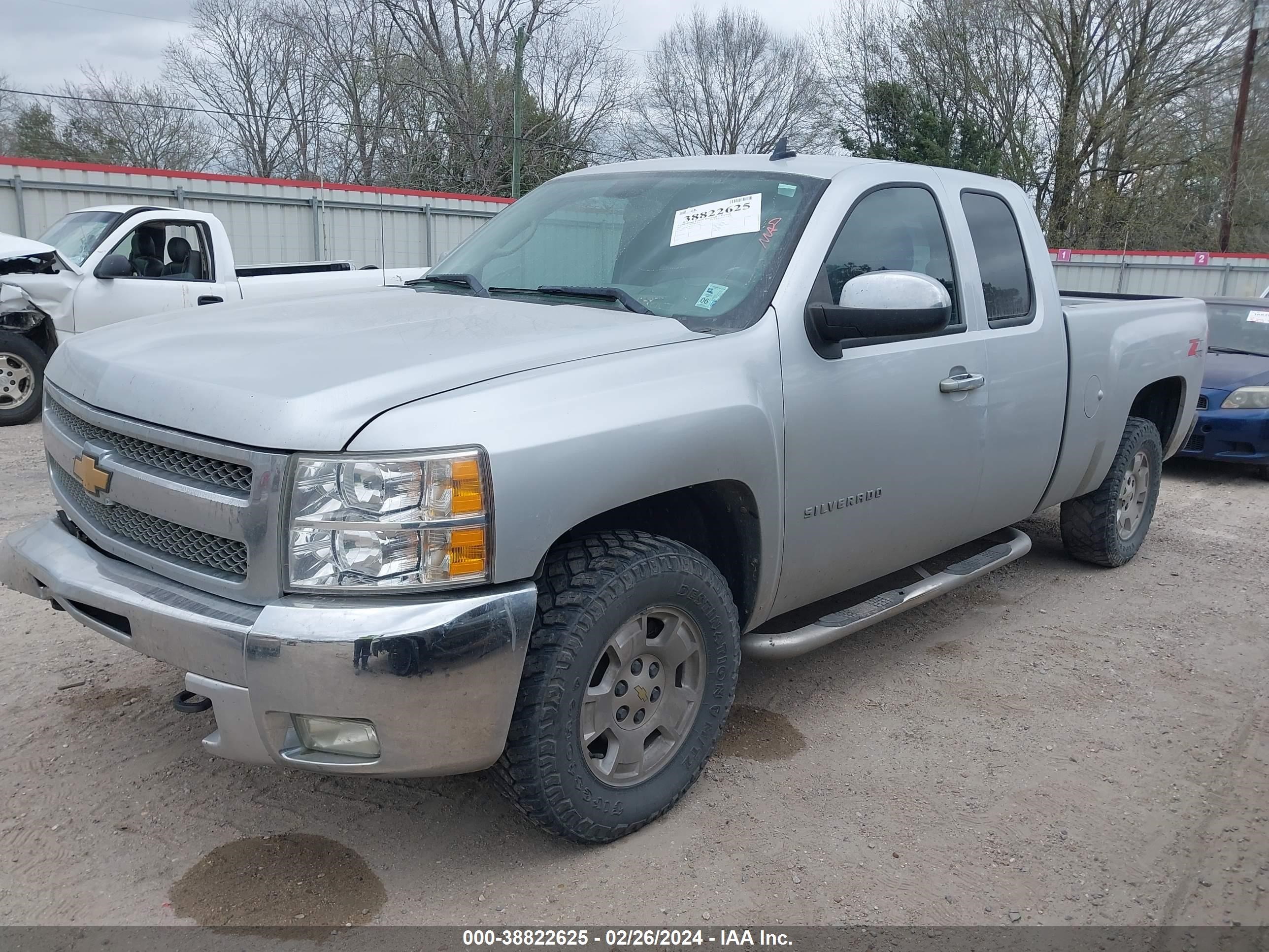 Photo 1 VIN: 1GCRKSE7XCZ156226 - CHEVROLET SILVERADO 