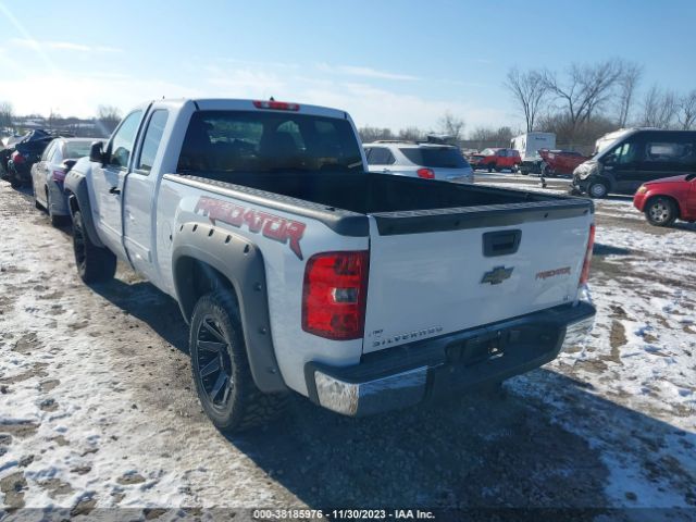 Photo 2 VIN: 1GCRKSE7XDZ378475 - CHEVROLET SILVERADO 1500 