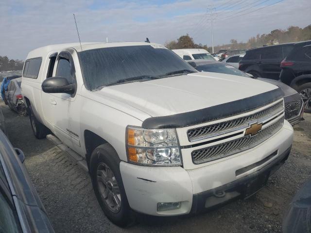 Photo 3 VIN: 1GCRKTE05CZ131341 - CHEVROLET SILVERADO 