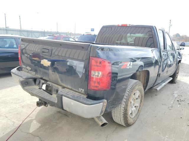 Photo 3 VIN: 1GCRKTE30BZ449571 - CHEVROLET SILVERADO 