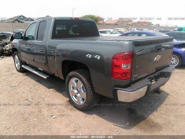 Photo 2 VIN: 1GCRKTE31BZ168136 - CHEVROLET SILVERADO 1500 