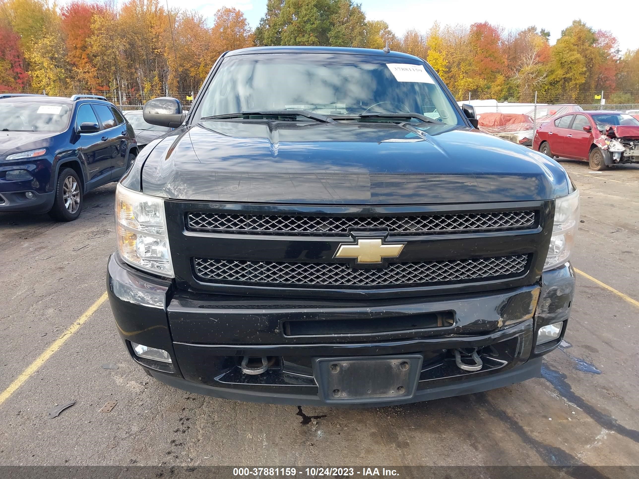 Photo 12 VIN: 1GCRKTE34BZ242827 - CHEVROLET SILVERADO 