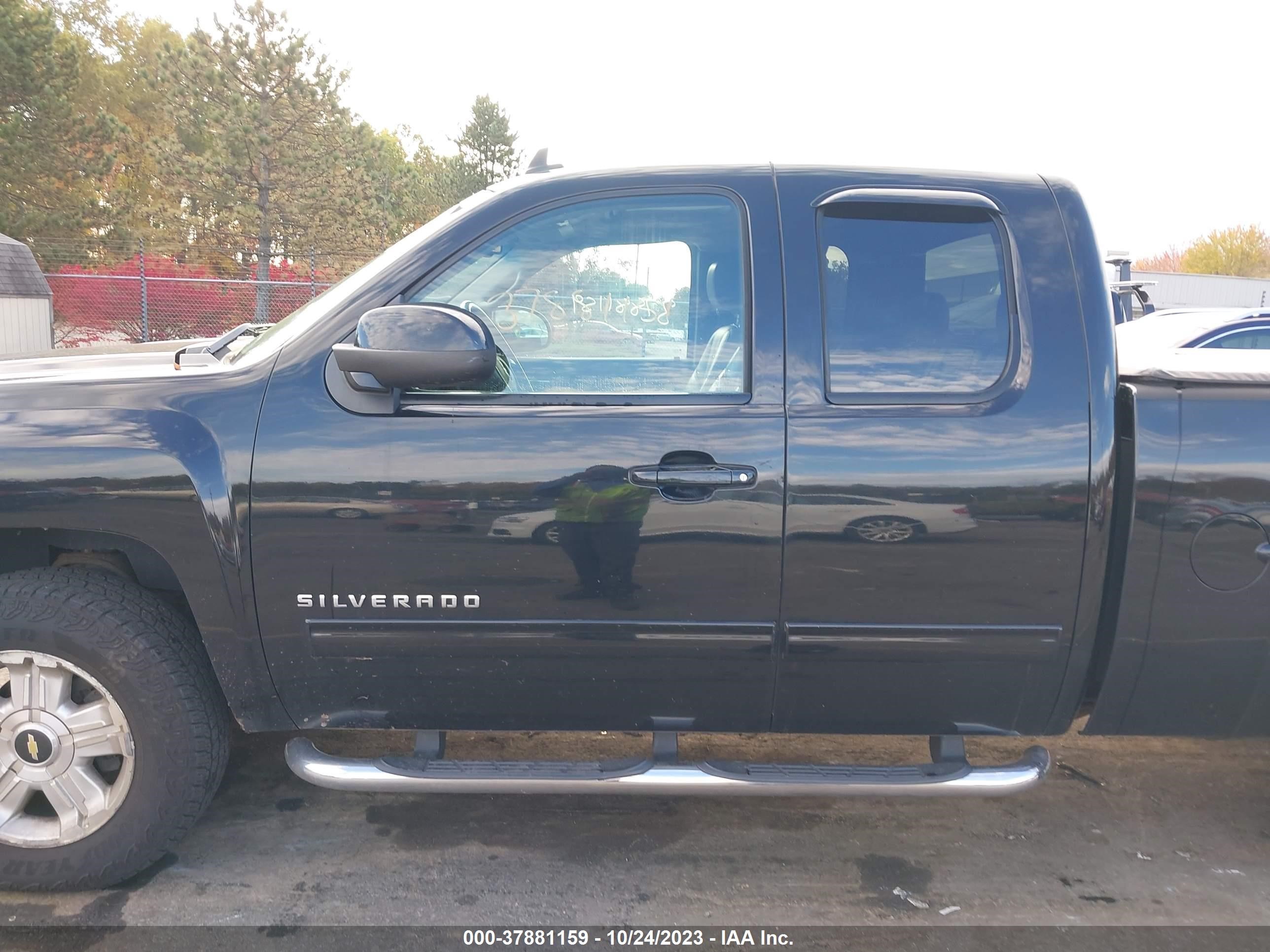 Photo 14 VIN: 1GCRKTE34BZ242827 - CHEVROLET SILVERADO 