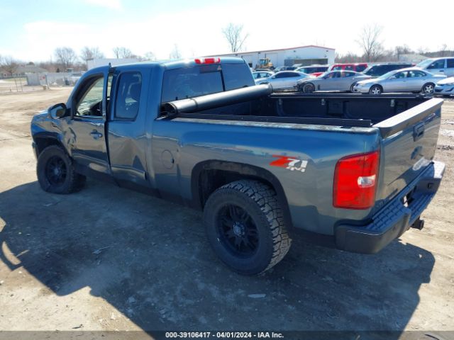 Photo 2 VIN: 1GCRKTE37BZ129759 - CHEVROLET SILVERADO 1500 