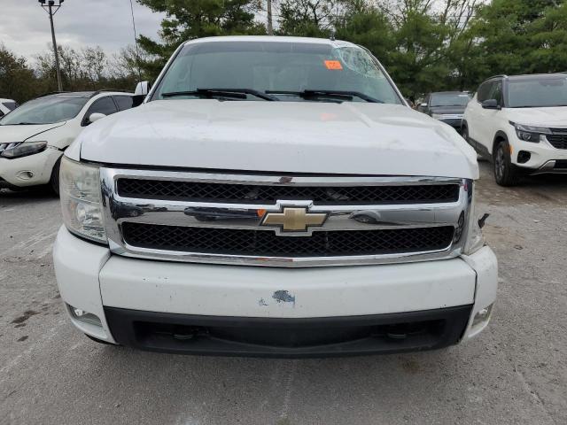 Photo 4 VIN: 1GCRKTE37BZ418480 - CHEVROLET SILVERADO 