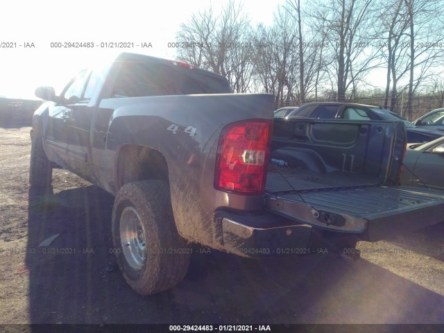 Photo 2 VIN: 1GCRKTE38BZ341425 - CHEVROLET SILVERADO 1500 