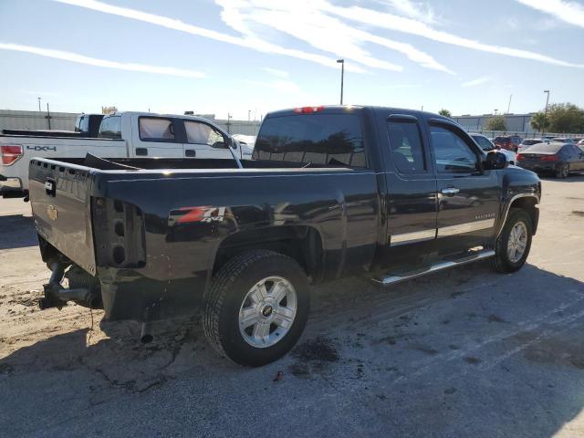 Photo 2 VIN: 1GCRKTE73CZ116365 - CHEVROLET SILVERADO 