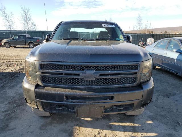 Photo 4 VIN: 1GCRKTE73DZ256630 - CHEVROLET SILVERADO 