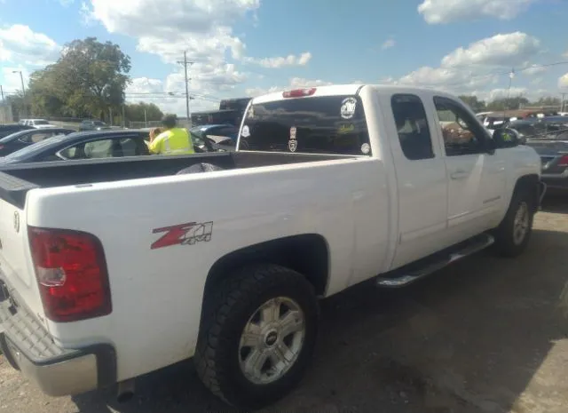 Photo 3 VIN: 1GCRKTE79CZ226806 - CHEVROLET SILVERADO 1500 