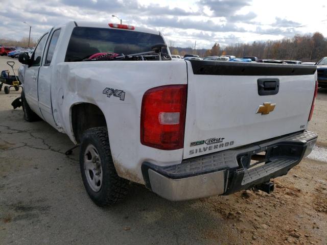 Photo 2 VIN: 1GCRKTE7XCZ136368 - CHEVROLET SILVERADO 