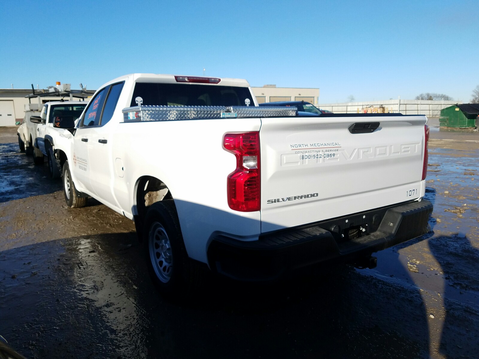 Photo 2 VIN: 1GCRWAEH4LZ131071 - CHEVROLET SILVERADO 