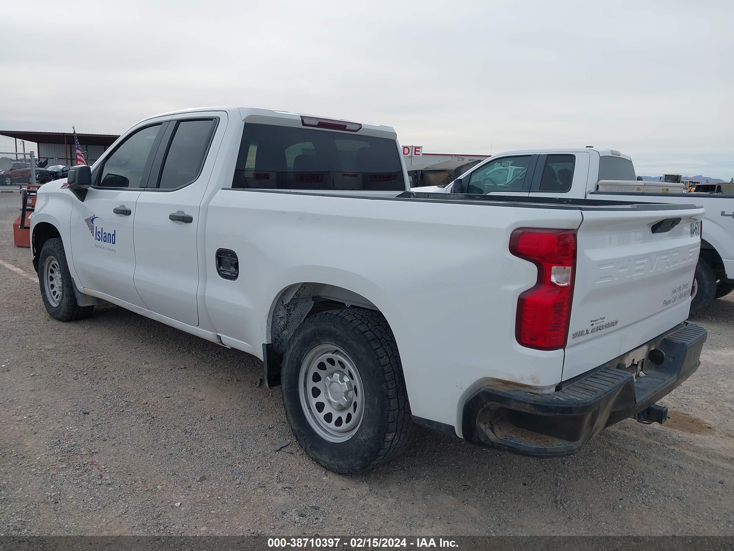 Photo 2 VIN: 1GCRYAEF0KZ237718 - CHEVROLET SILVERADO 