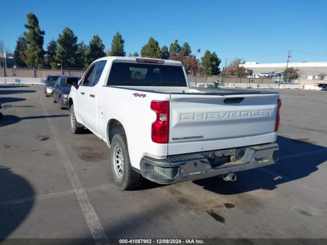 Photo 2 VIN: 1GCRYAEF7MZ201902 - CHEVROLET SILVERADO 