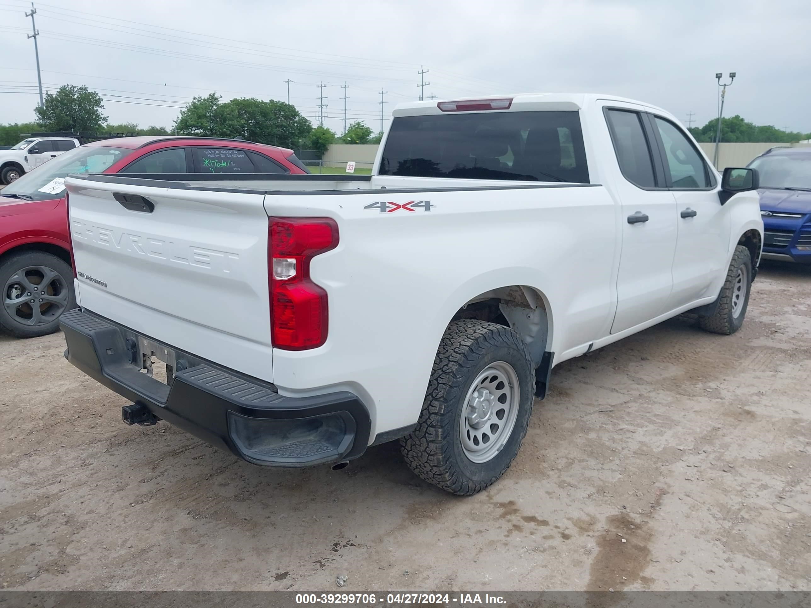 Photo 3 VIN: 1GCRYAEF7MZ406166 - CHEVROLET SILVERADO 