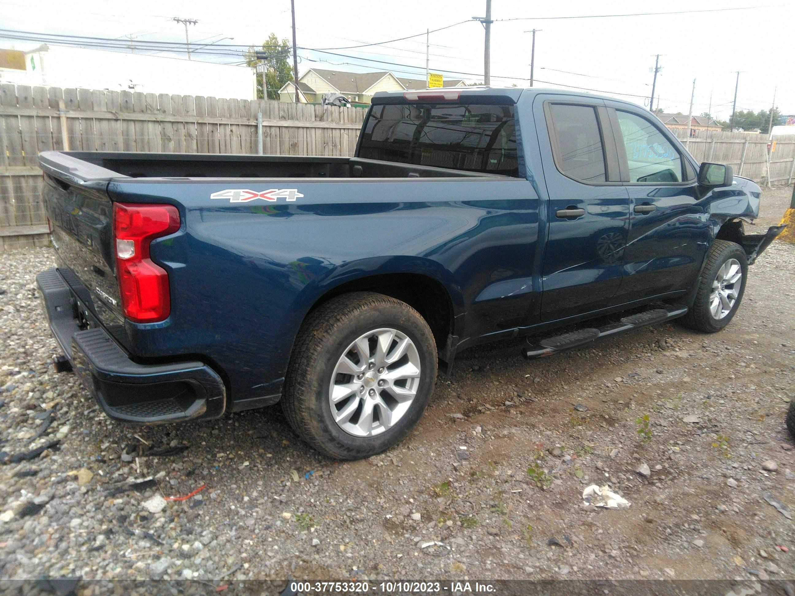 Photo 3 VIN: 1GCRYBEF1KZ274220 - CHEVROLET SILVERADO 