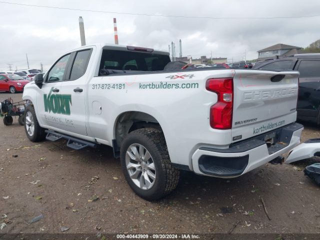 Photo 2 VIN: 1GCRYBEK0NZ215080 - CHEVROLET SILVERADO LTD 