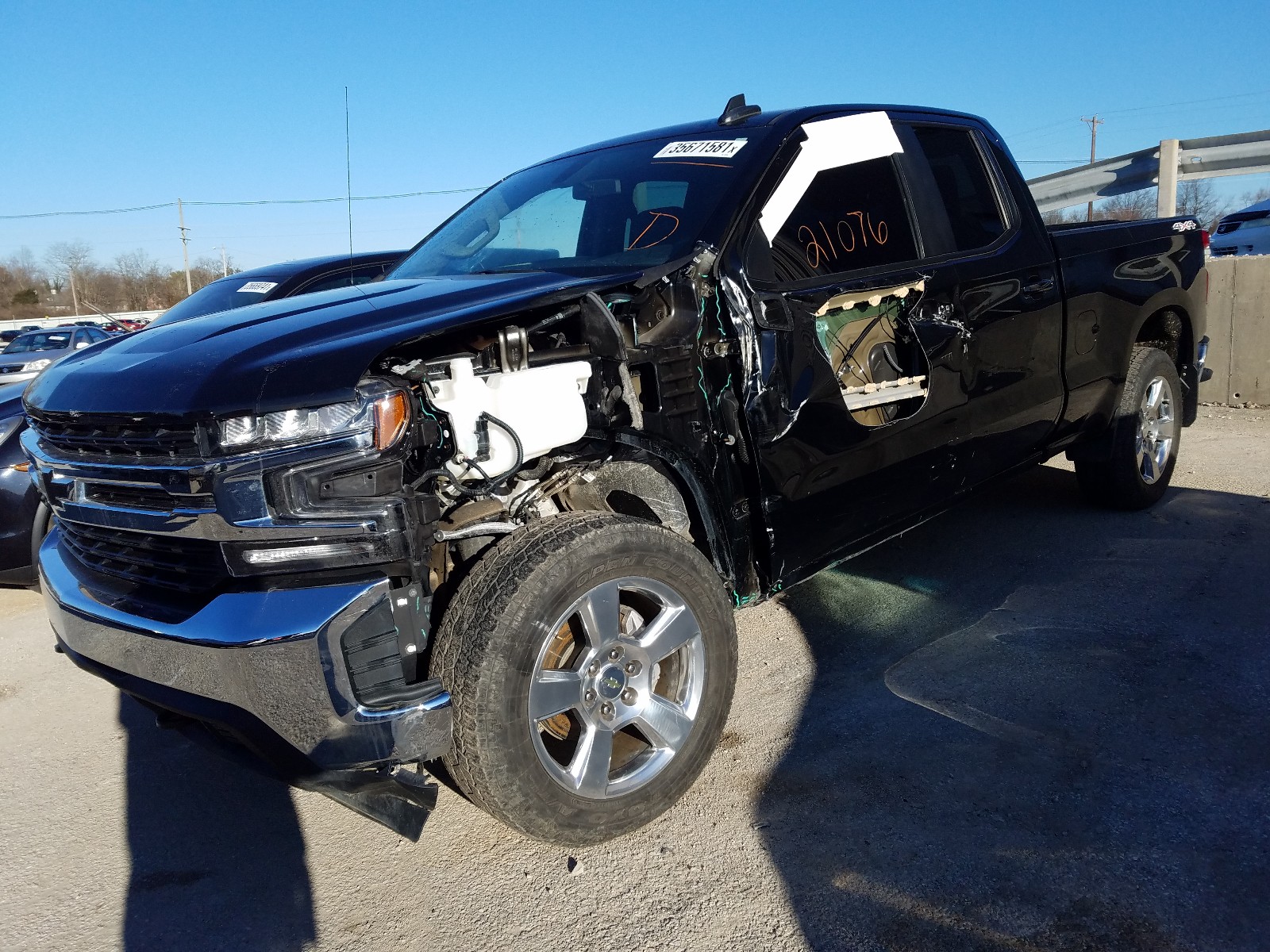 Photo 1 VIN: 1GCRYDED6KZ303950 - CHEVROLET SILVERADO 