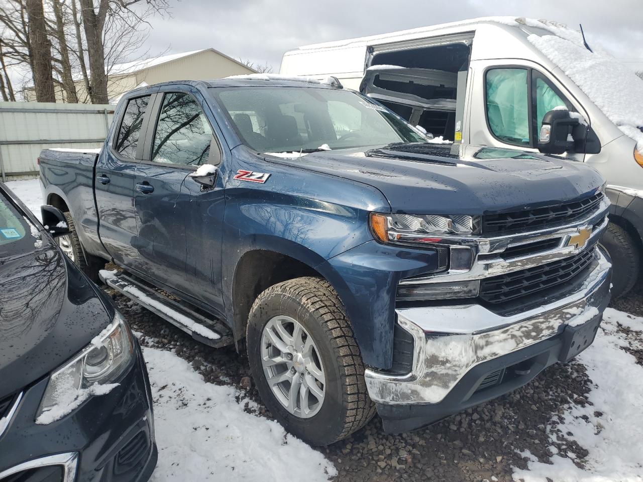 Photo 3 VIN: 1GCRYDED8MZ138079 - CHEVROLET SILVERADO 