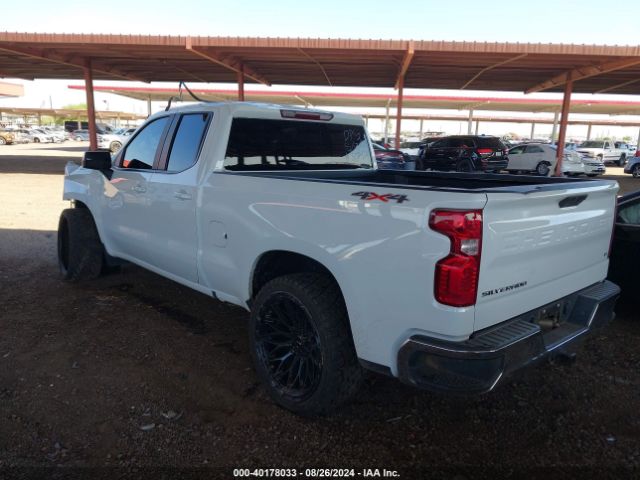 Photo 2 VIN: 1GCRYDED9LZ325846 - CHEVROLET SILVERADO 