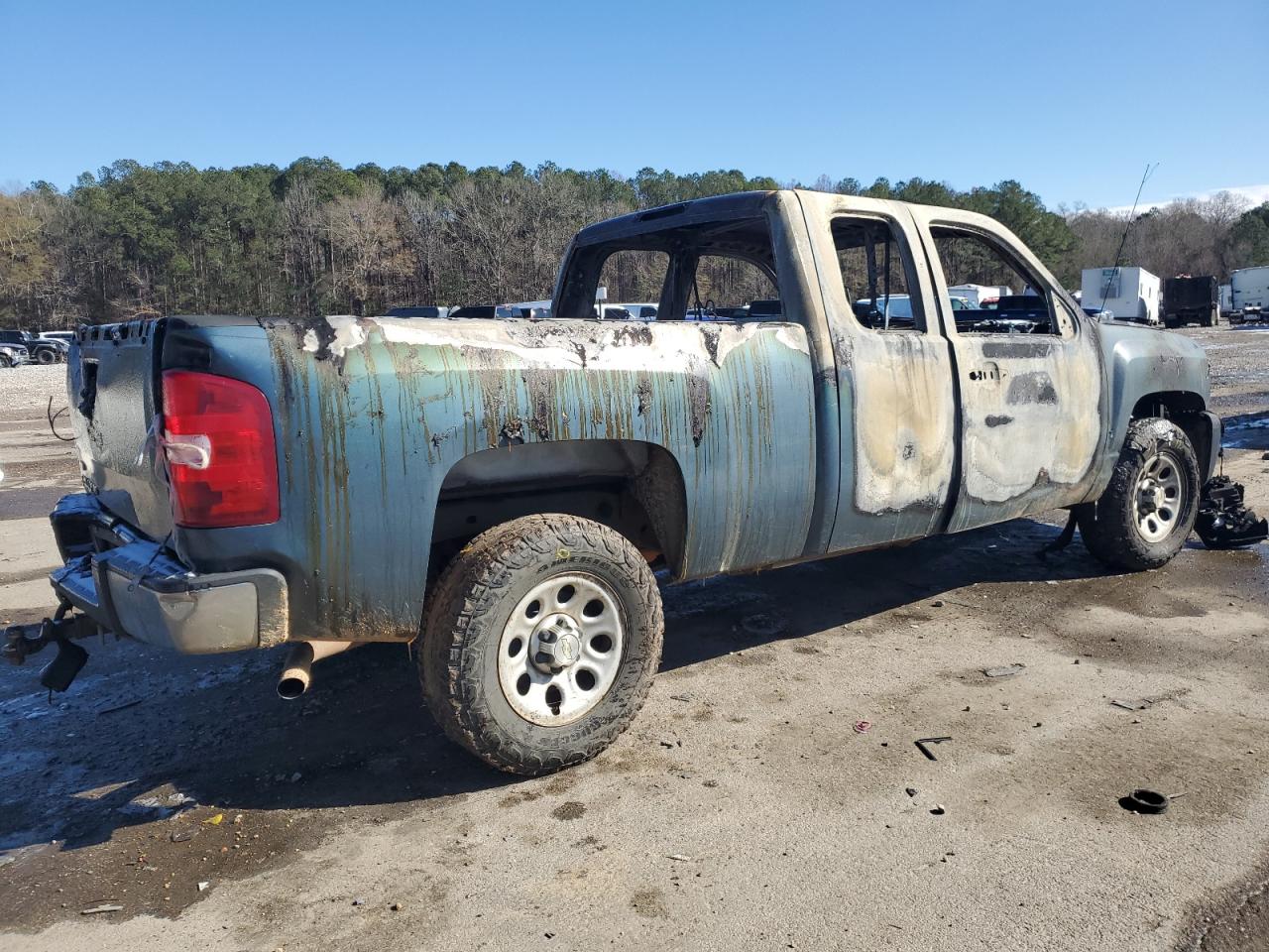 Photo 2 VIN: 1GCSCPE07AZ200646 - CHEVROLET SILVERADO 