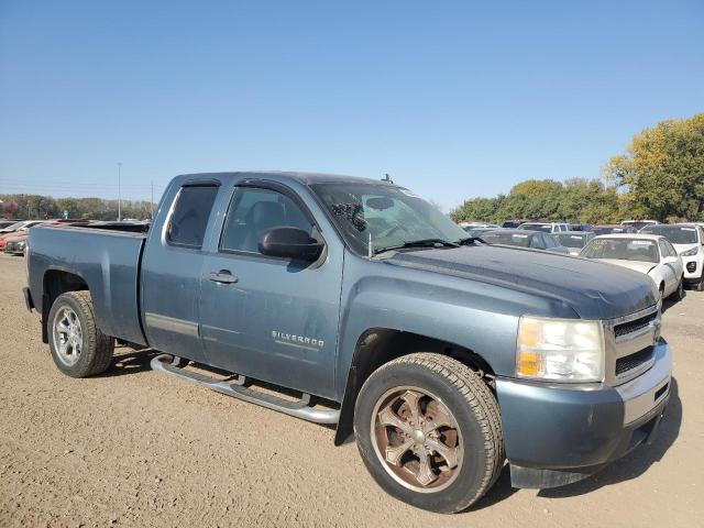 Photo 3 VIN: 1GCSCREA0AZ258926 - CHEVROLET SILVERADO 