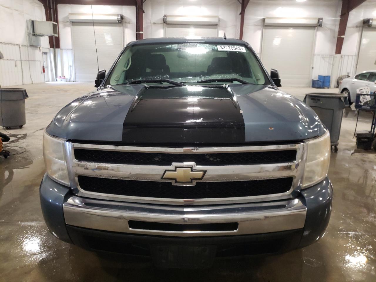 Photo 4 VIN: 1GCSCREA2AZ284220 - CHEVROLET SILVERADO 