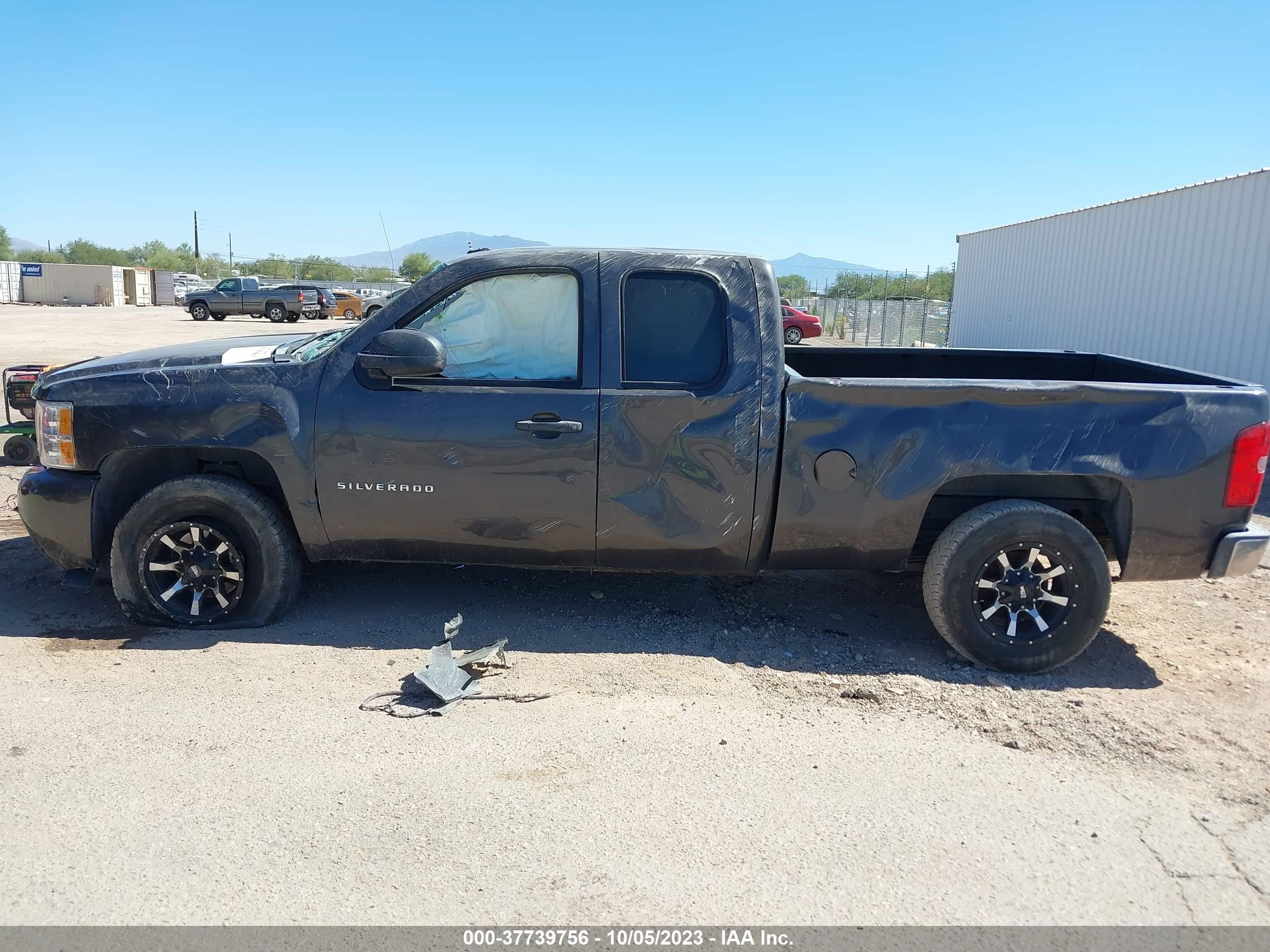 Photo 13 VIN: 1GCSCREA8AZ170271 - CHEVROLET SILVERADO 