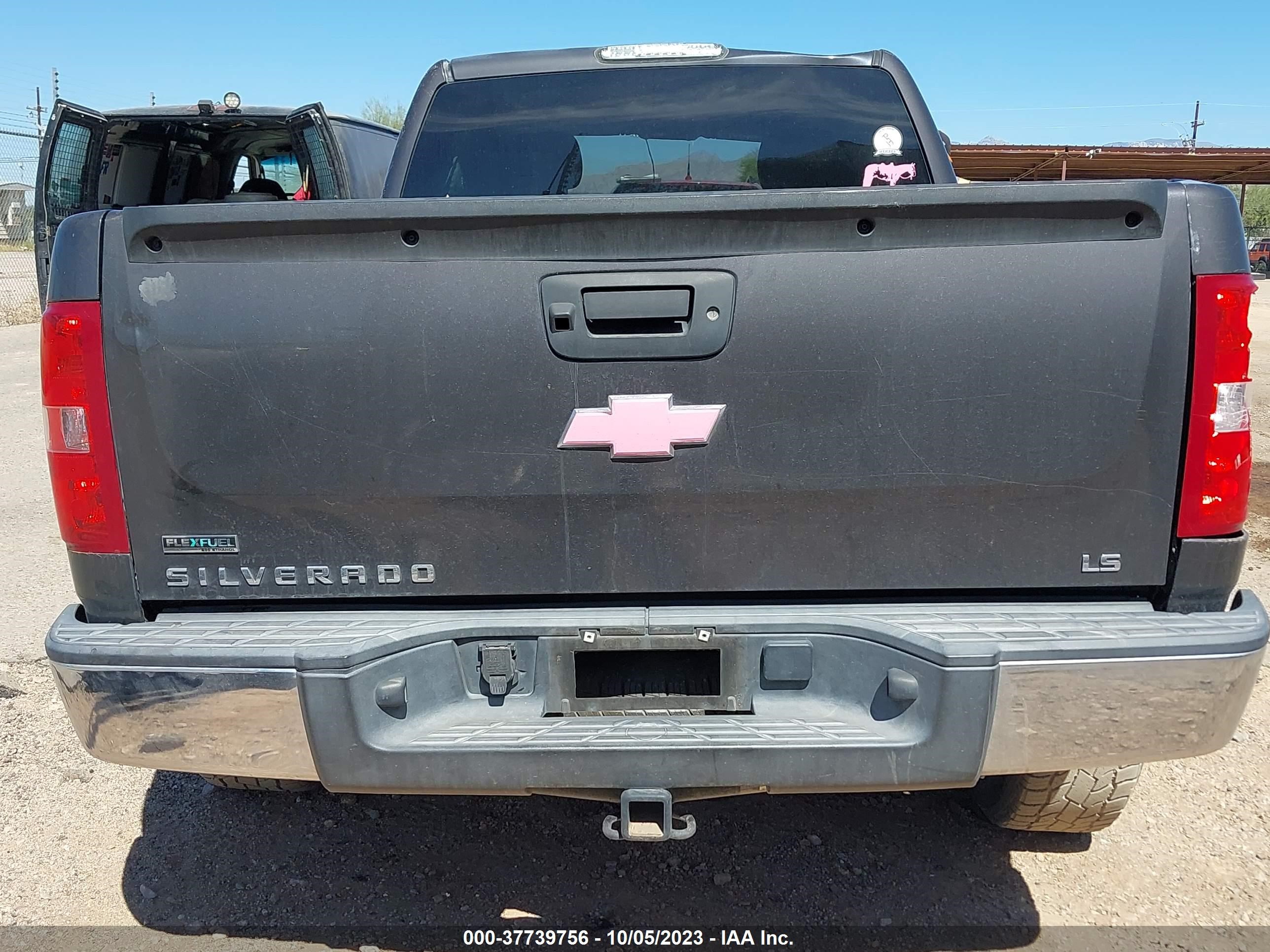 Photo 15 VIN: 1GCSCREA8AZ170271 - CHEVROLET SILVERADO 