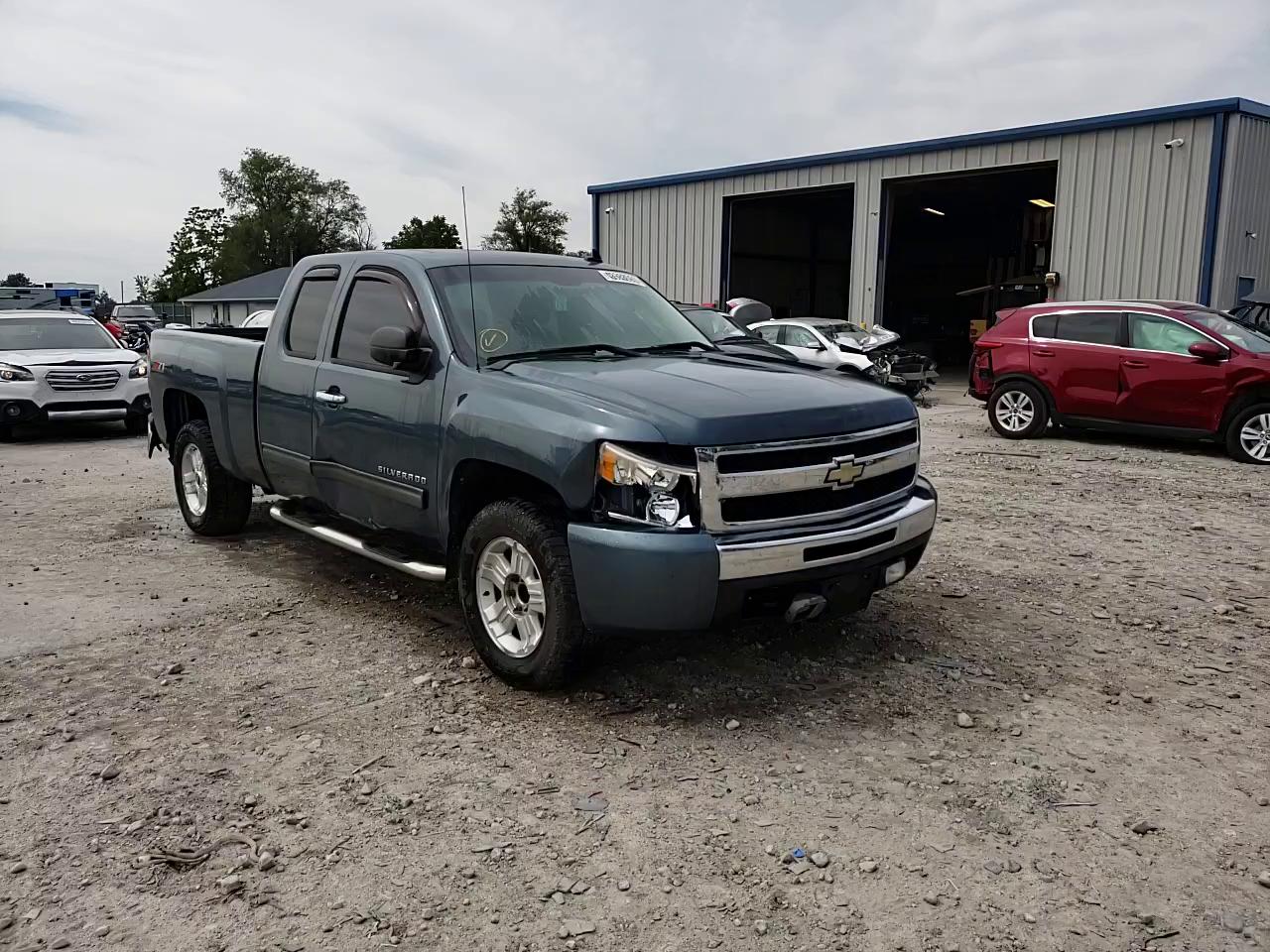 Photo 10 VIN: 1GCSCSE00AZ264322 - CHEVROLET SILVERADO 