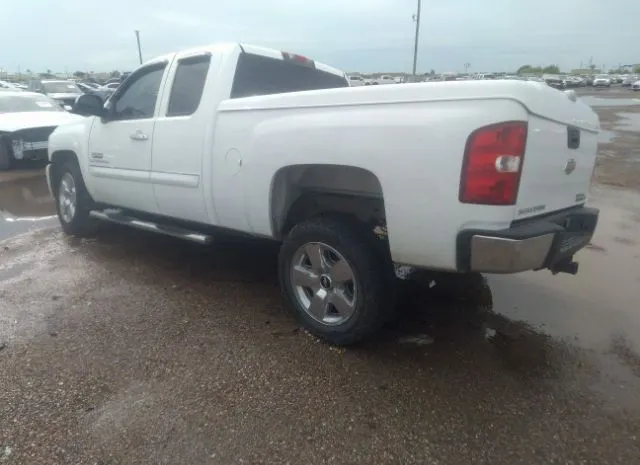 Photo 2 VIN: 1GCSCSE05AZ108888 - CHEVROLET SILVERADO 1500 