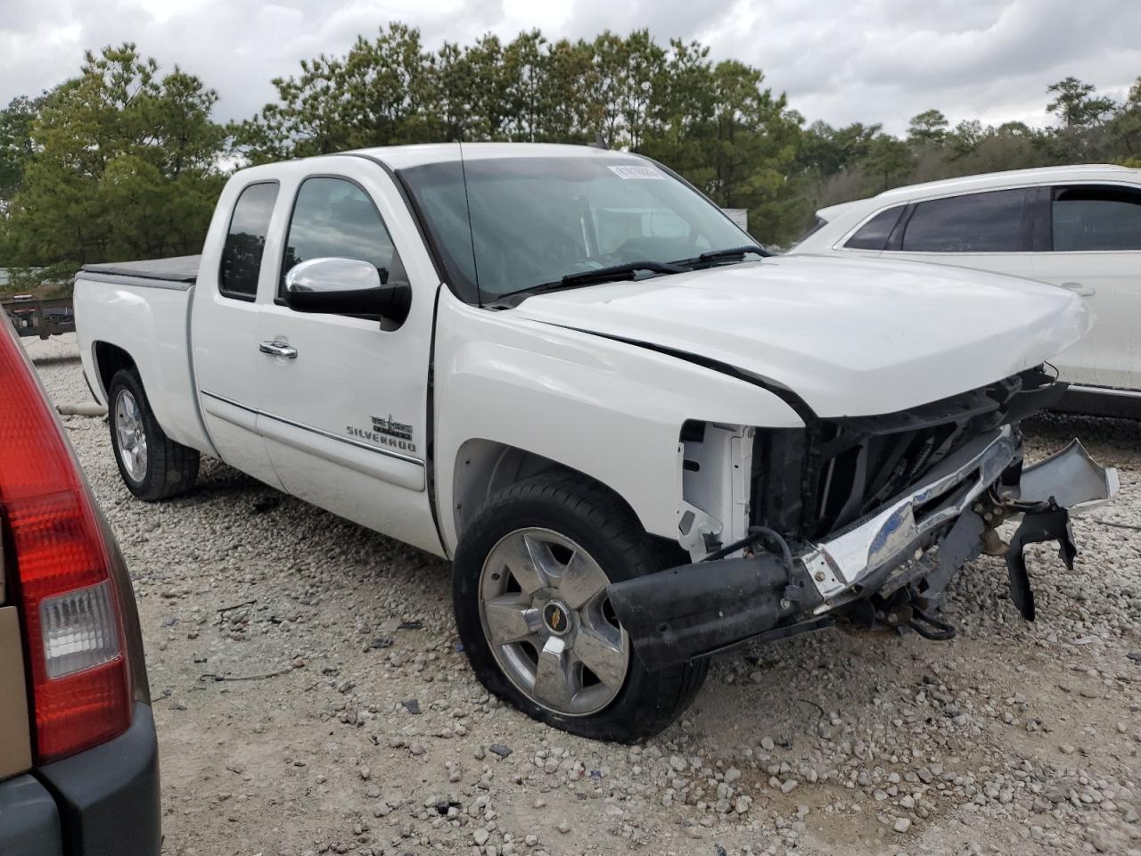 Photo 3 VIN: 1GCSCSE08AZ104592 - CHEVROLET SILVERADO 