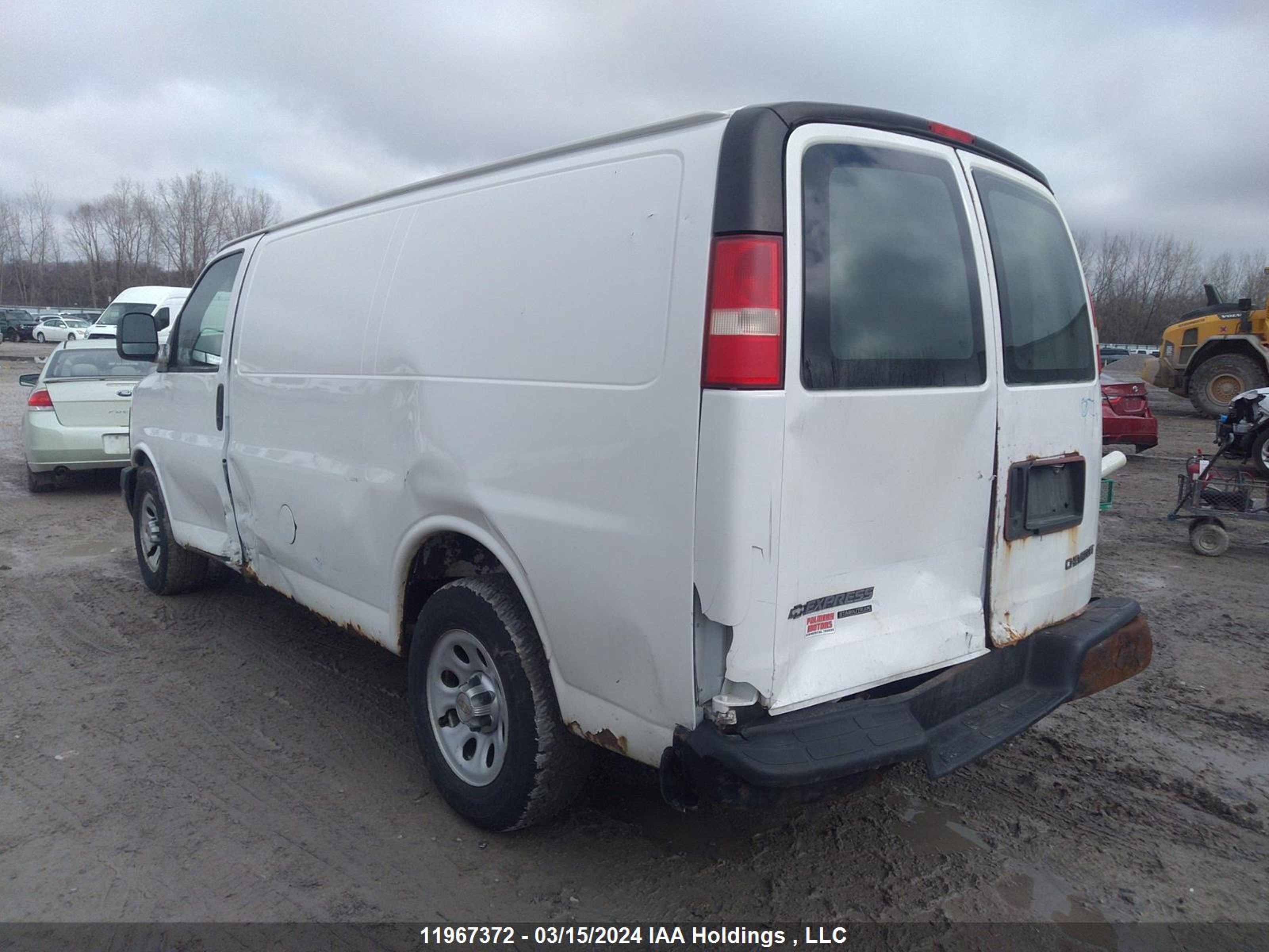 Photo 2 VIN: 1GCSGAF43D1115440 - CHEVROLET EXPRESS 