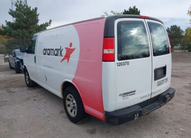 Photo 2 VIN: 1GCSGAF44C1152088 - CHEVROLET EXPRESS CARGO VAN 